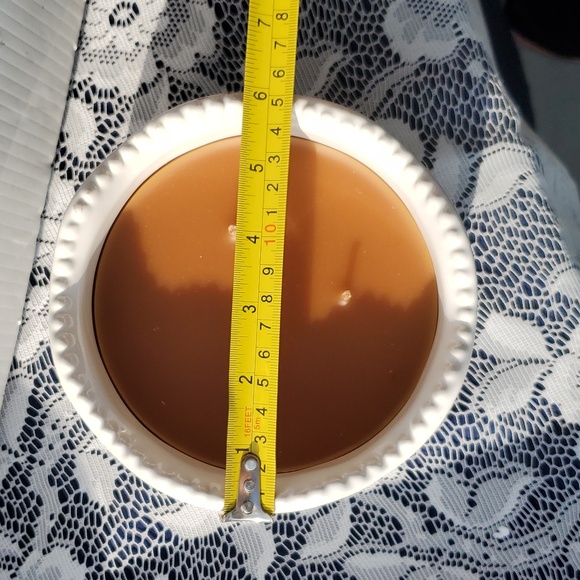 White Stoneware bowl w/Gingerbread scent candle New 3 wick Celebrating Home - Picture 5 of 7